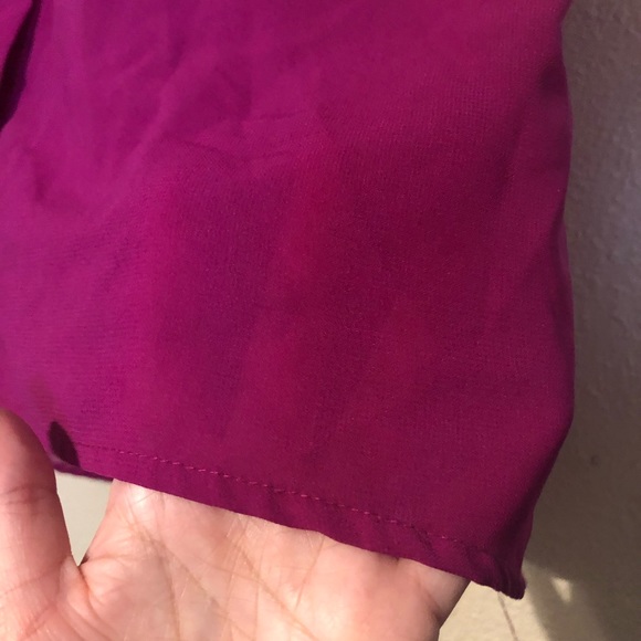 EUC Plus Size Sheer Fuschia Button Tank - 1x - Picture 4 of 6